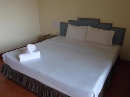 Sr Hotel Surat Thani Habitación foto